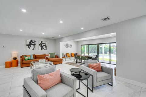 1 Mi to Beach: Modern Cape Coral Home w/ Pool House in Cape Coral