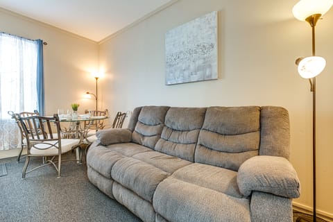 Walk to Dtwn Seneca Falls: Family Retreat w/ Yard! Apartment in Finger Lakes