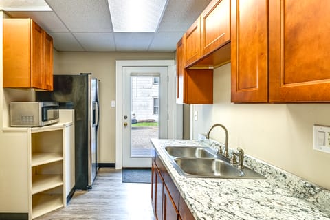 Walk to Dtwn Seneca Falls: Family Retreat w/ Yard! Apartment in Finger Lakes