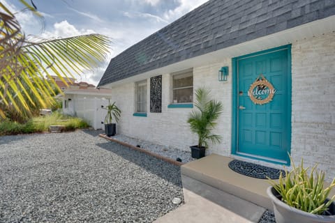 Walk to Redington Beach: Renovated Duplex w/ Patio House in North Redington Beach