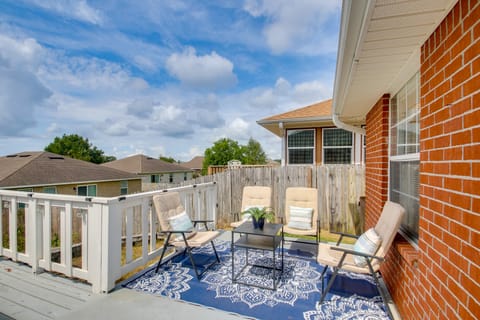 3 Mi to Escambia Bay: Home w/ Deck & Private Yard! House in Alabama