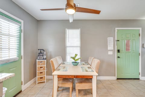 Quaint Coastal Cottage 1 Mi to Dtwn Panama City! House in Highway 30A Florida Beach