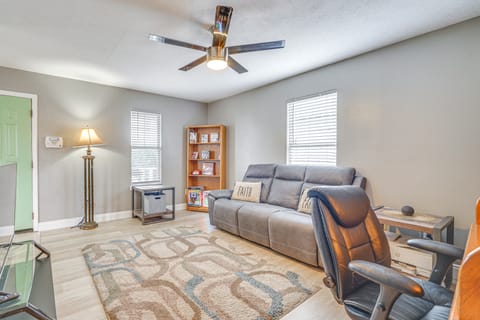 Quaint Coastal Cottage 1 Mi to Dtwn Panama City! House in Highway 30A Florida Beach