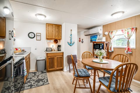 Meet Manatees! Home 3 Mi to Homosassa Wildlife SP House in Florida