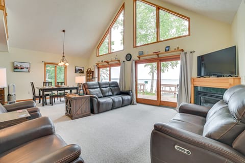 < 2 Mi to Brimley State Park: Lake Superior Home House in Michigan
