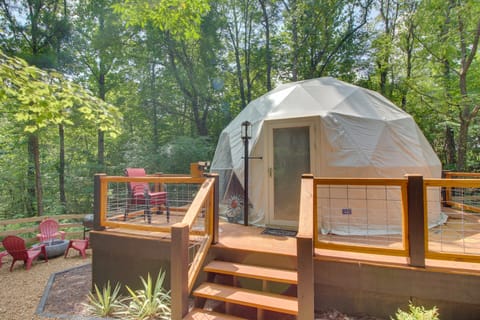 Unique Dome Home w/ Deck in Smoky Mountains Apartment in Center Hill Lake