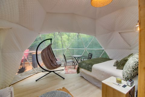 Unique Dome Home w/ Deck in Smoky Mountains Apartment in Center Hill Lake