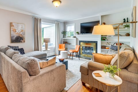 Cookout Ready: Walkable Home in Bearden Village House in Knoxville