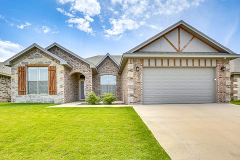 8 Mi to Texas Tech: Spacious Lubbock Home House in Lubbock