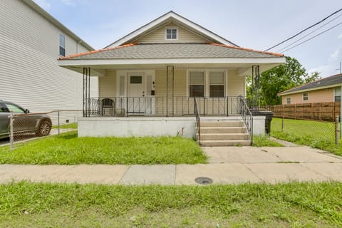 Work & Play: Colorful Home in Heart of NOLA! House in New Orleans