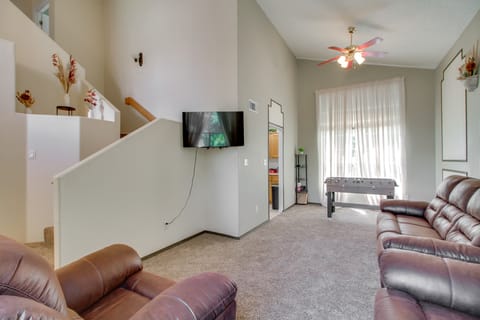 Explore ABQ & Rancho Rio: Family Home w/ Patios! House in Corrales