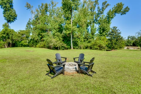 8 Mi to Clemson: Peaceful Family Home w/ Yard House in Seneca