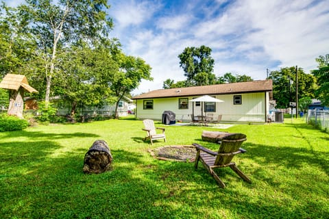 Explore Weeki Wachee Springs: Pet-Friendly Home House in Brooksville