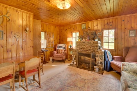 Unplug & Unwind Lakeside: Cabin in Vergas House in Minnesota