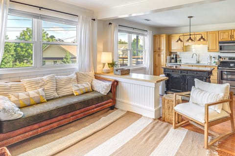 Walk to Shops, Eats & Trails: Blowing Rock Escape! Apartment in Blowing Rock