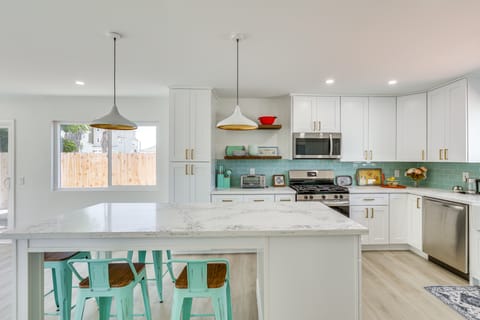 Day Trip to San Diego: San Marcos Home Near Hiking House in San Marcos