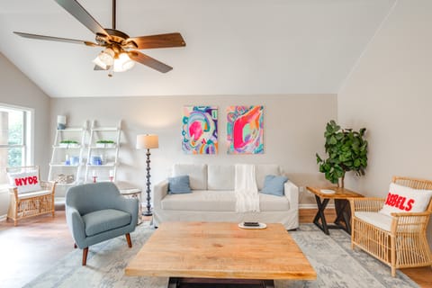 1 Mi to Ole Miss: Pet-Friendly Retreat w/ Yard House in Oxford
