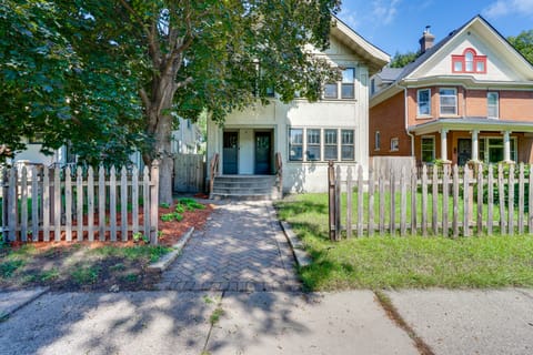 Near Hospitals & Dtwn Minneapolis! Extended Stay House in Minneapolis