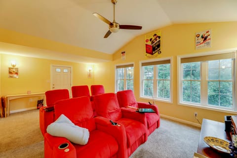 3 Mi to Bethany Beach: Family Home w/ Movie Room! House in Ocean View