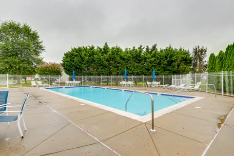 3 Mi to Bethany Beach: Family Home w/ Movie Room! House in Ocean View