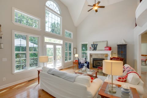 3 Mi to Pickwick Lake: Spacious Family Getaway House in Pickwick Lake