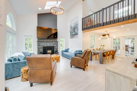 Private Yard, Playset: Family Home in Penn Estates House in Stroud Township