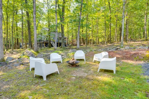 Private Yard, Playset: Family Home in Penn Estates House in Stroud Township