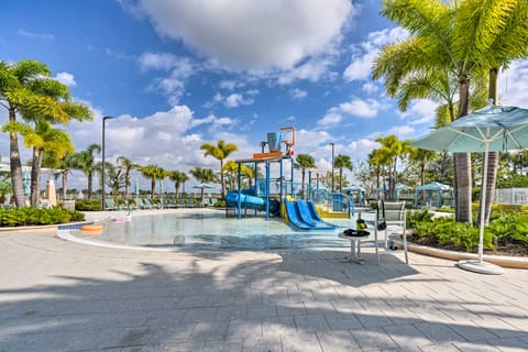 Home Near Theme Parks in Kissimmee: Family Perks! House in Four Corners