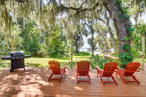 Little Lake George Hideaway w/ Furnished Boathouse House in Welaka