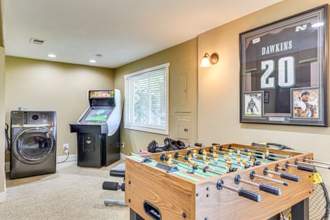Game Room, Home Gym & Deck: Littleton Apartment Apartment in Highlands Ranch