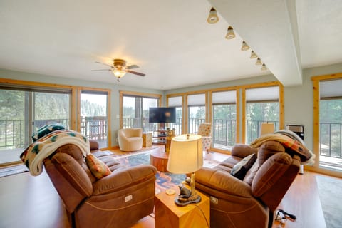 Mtn-View Oasis w/ Pool Access in Garden Valley House in Valley County