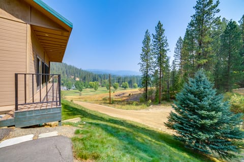 Mtn-View Oasis w/ Pool Access in Garden Valley House in Valley County