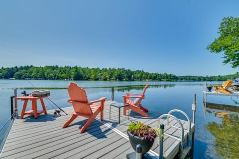 Ski, Skate & Get Cozy Fireside: Crooked Lake Home House in Capital District, NY, USA