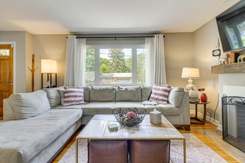 3 Mi to Ohio State: Updated Home w/ Yard! House in Clintonville