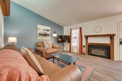 0.5 Mi to Table Rock Lake: Ozark Mountains Cabin House in Table Rock Lake