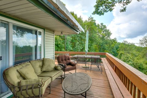 Outdoor Fun w/ Family! Quiet Escape in Zionville House in Watauga