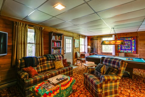 Outdoor Fun w/ Family! Quiet Escape in Zionville House in Watauga