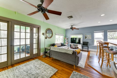 Manatee River Views: Palmetto Paradise w/ Fire Pit Apartment in Palmetto