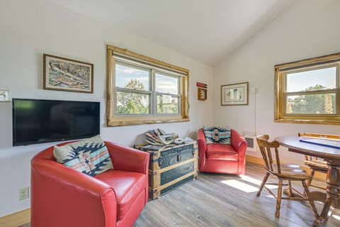 Montana Mountain Getaway: Deck & Amazing Views House in Idaho