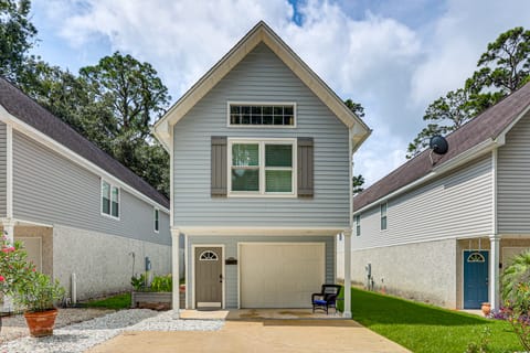 4 Mi to Beaches: St Simons Island Escape w/ Patio! House in Saint Simons Island