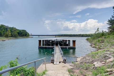 Bring Your Boat! Greers Ferry Lake Home w/ Slip House in Greers Ferry Lake