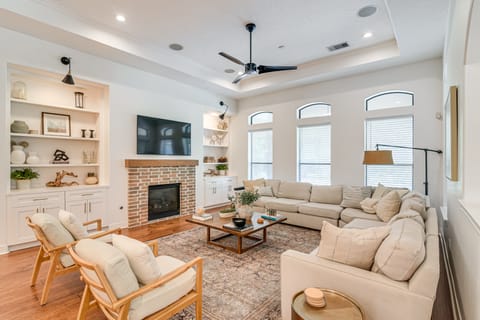 Pool & Hot Tub: Family-Friendly Houston Area Home! House in Pearland