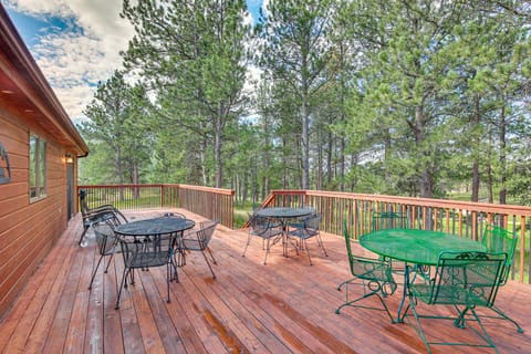 Furnished Deck, Black Hills View: 'Lazy U' Retreat House in West Custer Township