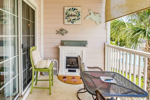 Relaxing Condo w/ Pool Near Beach & Casino Apartment in Little River