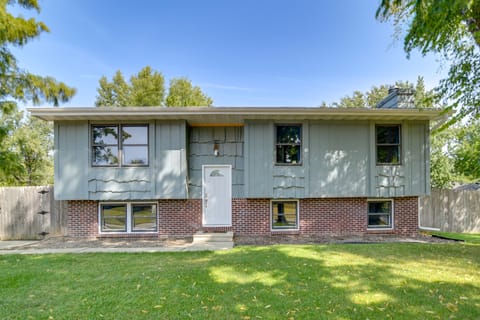 4 Mi to Big Creek State Park: Spacious Family Home House in Iowa