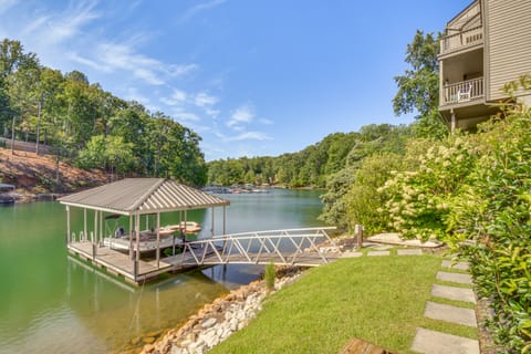 Lakefront Fun Near Clemson! Retreat w/ Pool Access House in Seneca