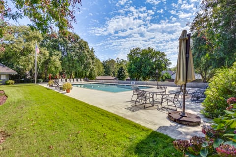 Lakefront Fun Near Clemson! Retreat w/ Pool Access House in Seneca