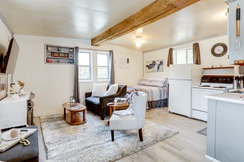 Fish, Boat & Hike: Norfork Lake Studio Near Marina Apartment in Norfork Lake