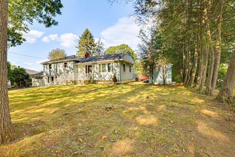 2 Mi to Town: Home w/ Patio & Yard in Waterbury! House in Waterbury