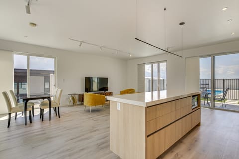 Mtn-View Retreat w/ Pool in Desert Hot Springs House in Desert Hot Springs